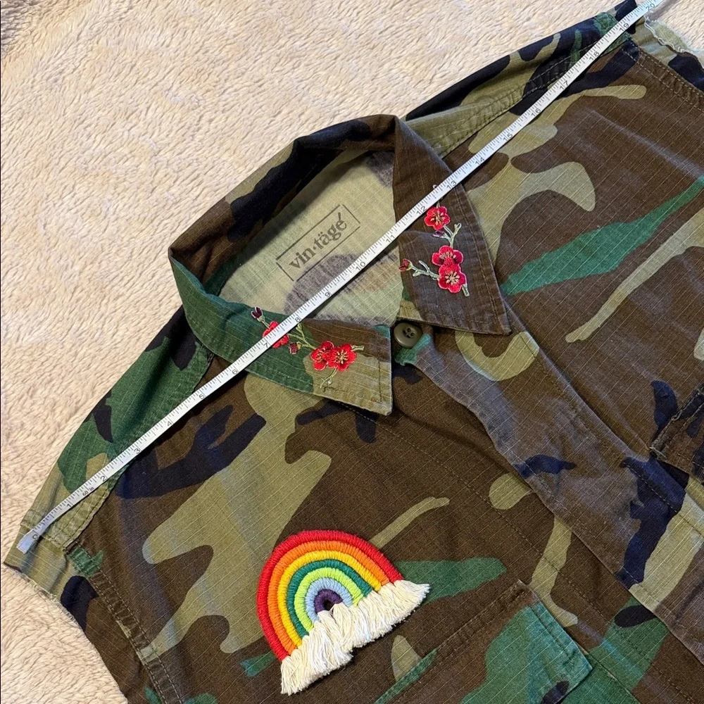 VIN•TAGÉ Custom Camo Vest - Picture 15 of 17